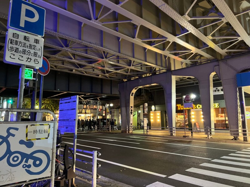 かっこいい高架下